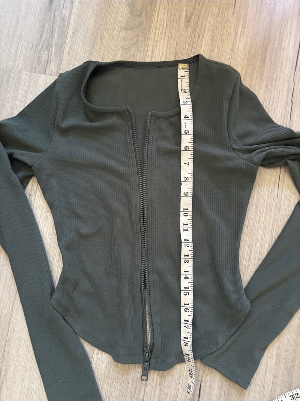 ALO Yoga Olive Ribbed Long-Sleeve Zip Top - Picture 4 of 8